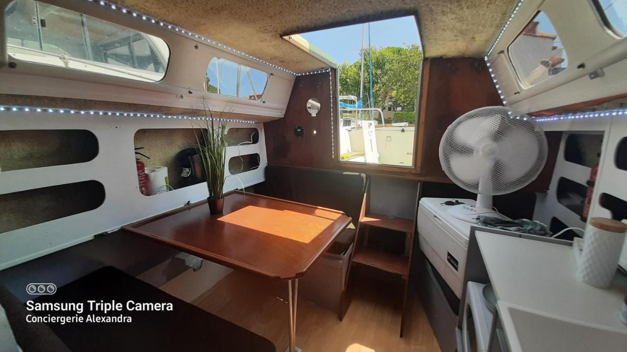 Nuit Insolite A Bord De L'Enata Un Voilier A Quai Sur La Marina De St Cyprien Saint-Cyprien  Exteriér fotografie